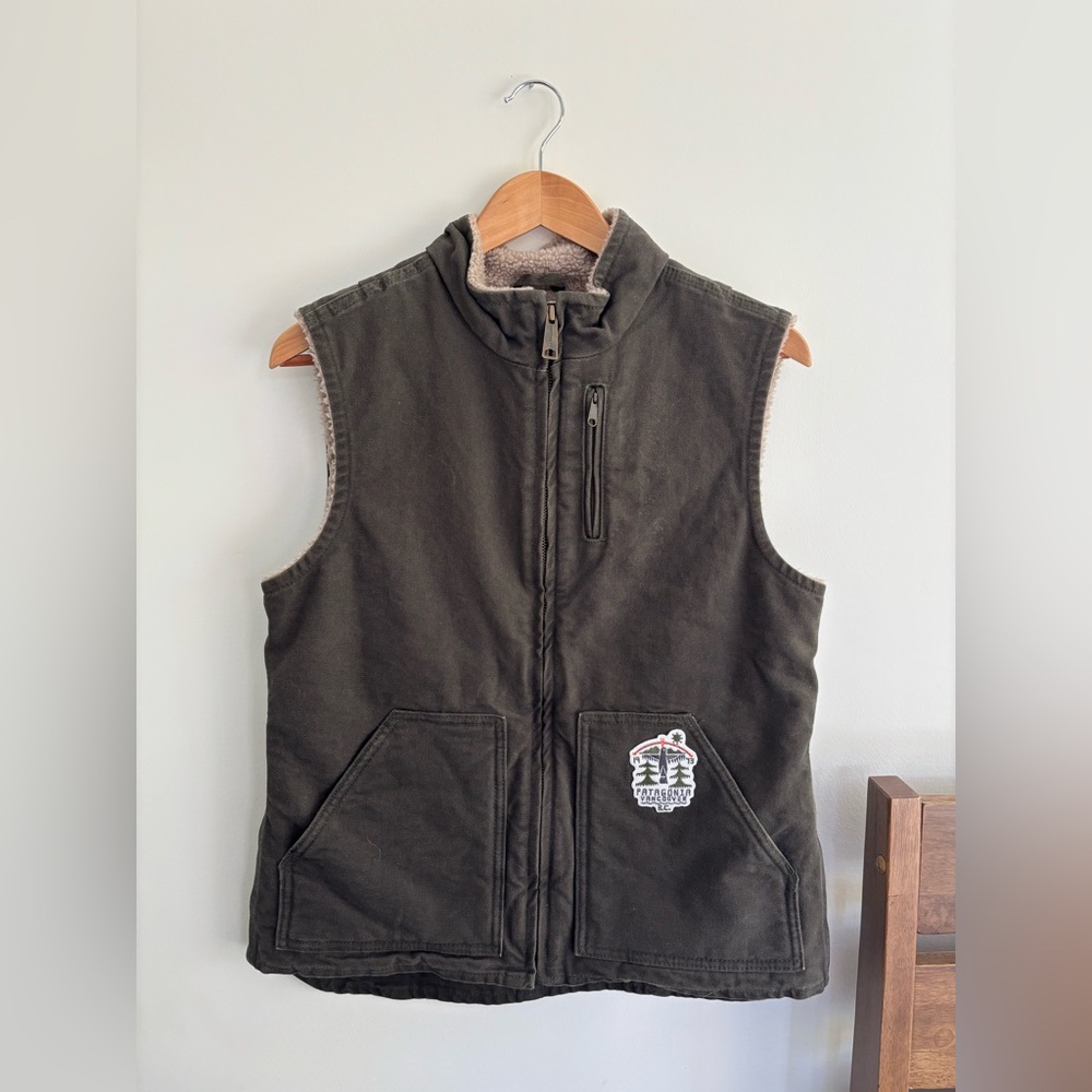 Carhartt Olive Green Sleeveless Vest